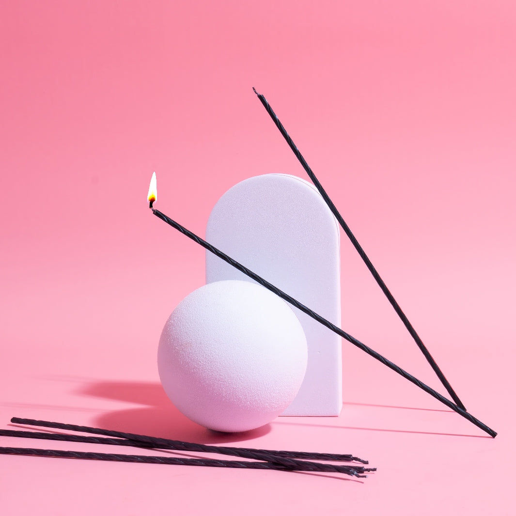 20cm FINE SPIRAL Cake Candles BLACK (Pack of 16) Tall