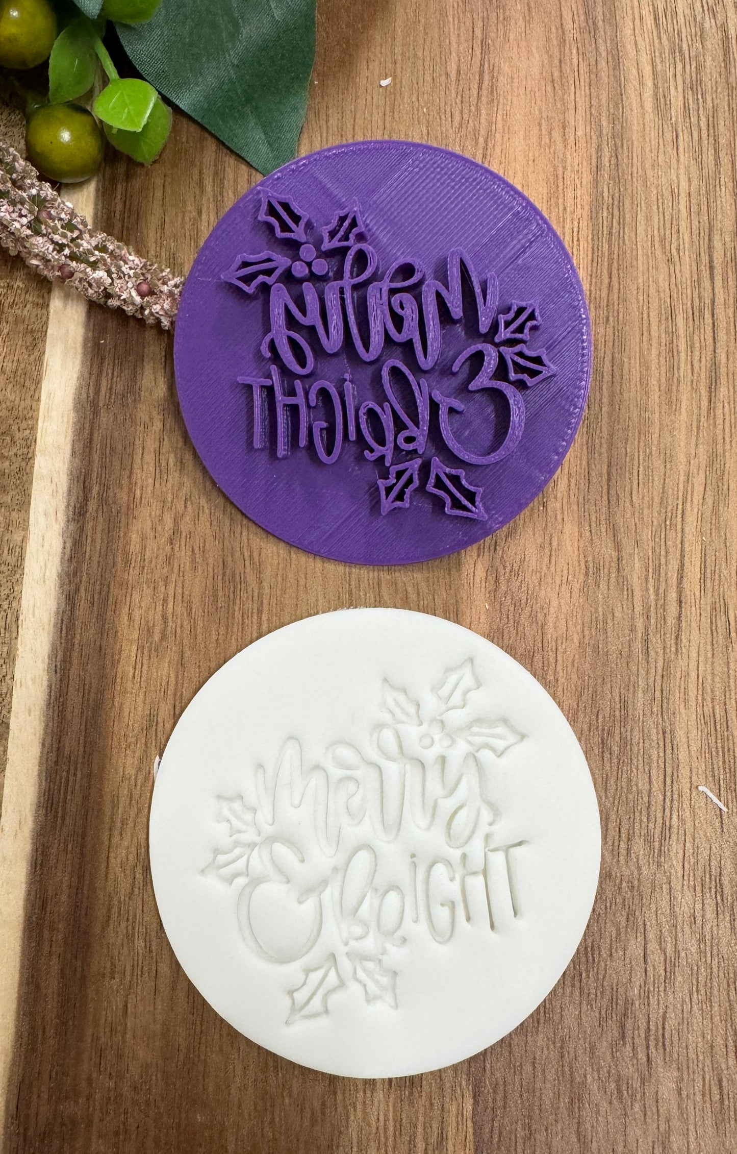7cm merry and bright 4 christmas