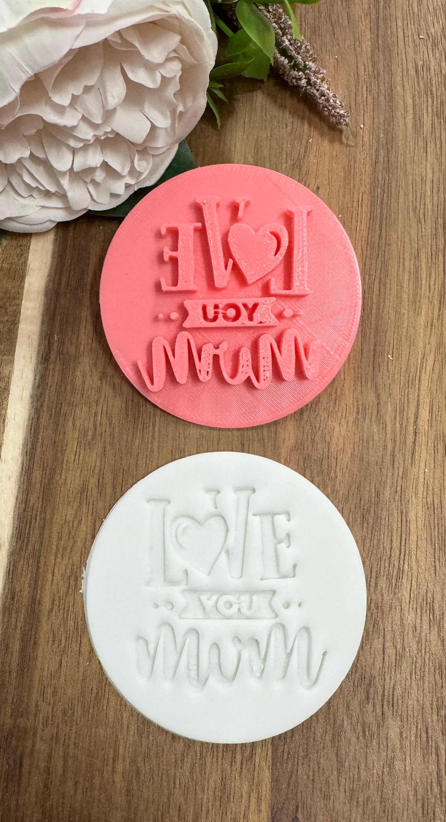 7cm love you mum mothers day embosser