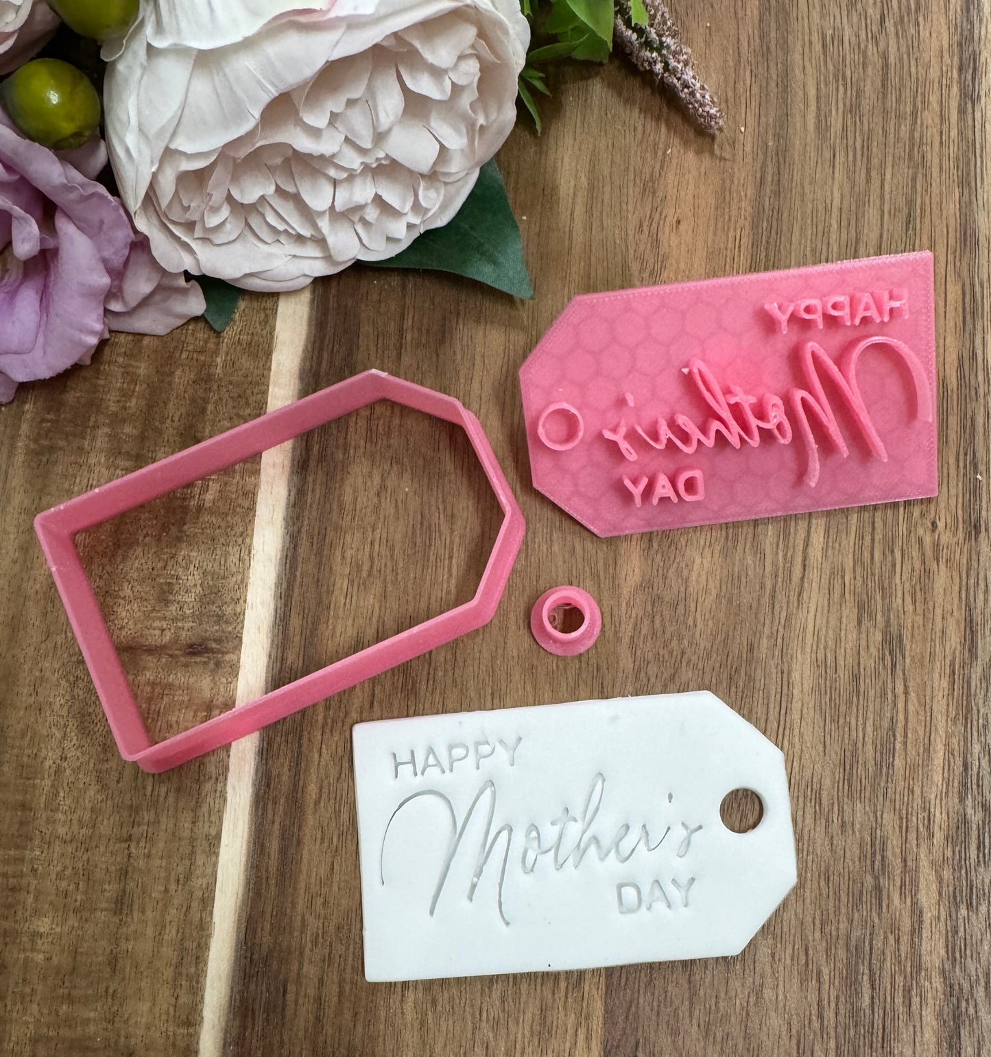 happy mothers day tag embosser