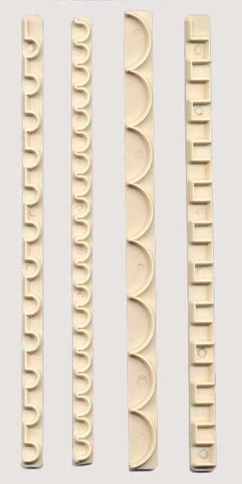FMM STRAIGHT FRILL SET 9-12 CUTTERS