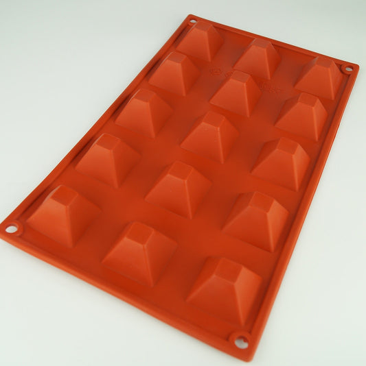 15 CAVITY - MINI PYRAMID SILICONE CHOCOLATE SILICONE BAKEWARE