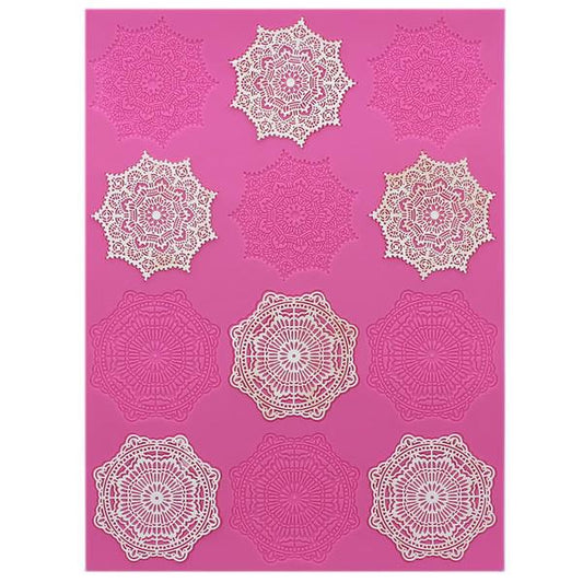 ALEXANDRA CAKE LACE MAT - BY CLAIRE BOWM