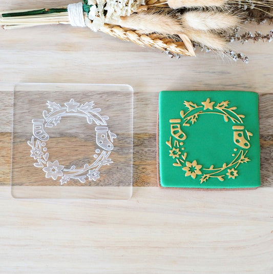 Christmas - Christmas Wreath with Stocking merry debosser