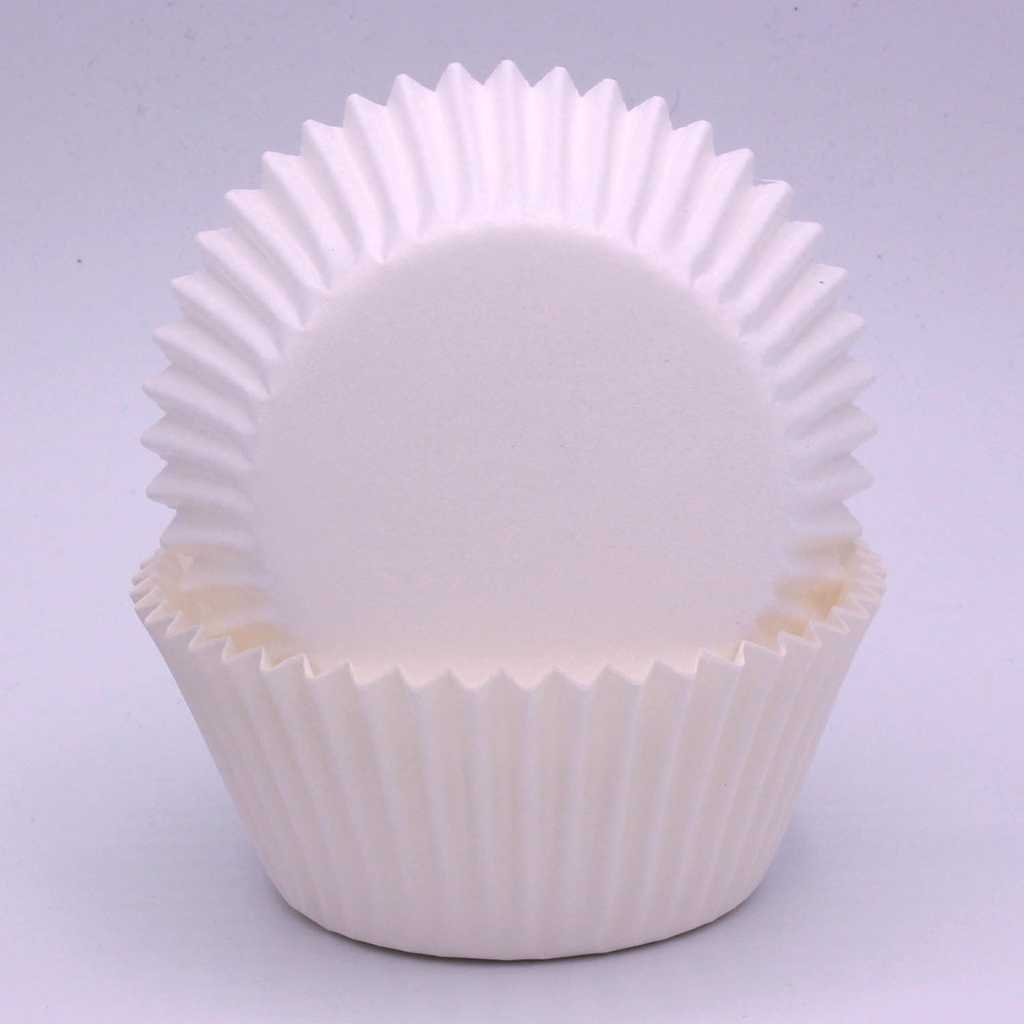 390 - White cupcake papers